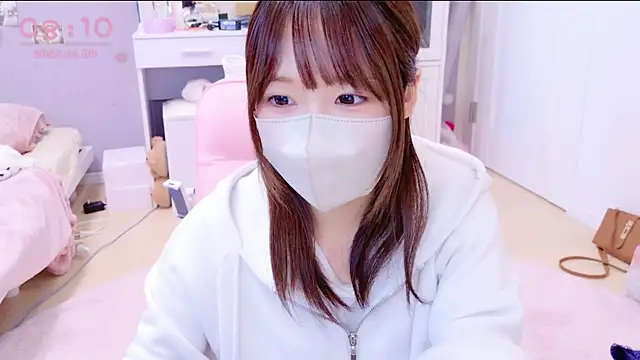 Yui-Ch online show from 01-03-25, 11:12