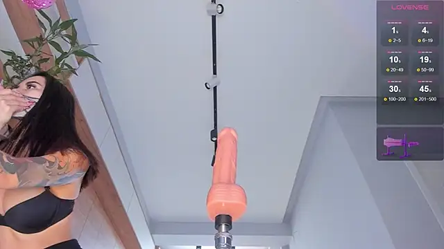 Snapshot of maakimo chatting on 03-17-25, 08:07 maakimo online show from 03-17-25, 08:07