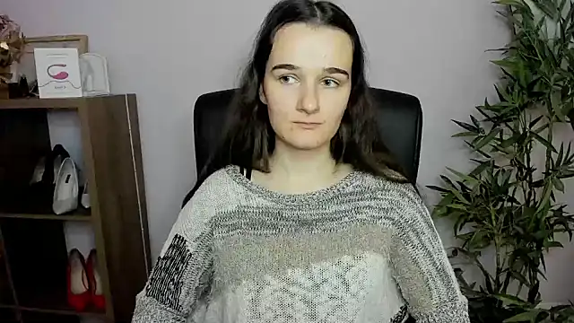 Snapshot of KateDelight chatting on 12-08-24, 11:14 KateDelight online show from 12-08-24, 11:14