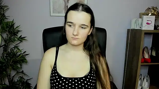 Snapshot of KateDelight chatting on 01-12-25, 04:29 KateDelight online show from 01-12-25, 04:29