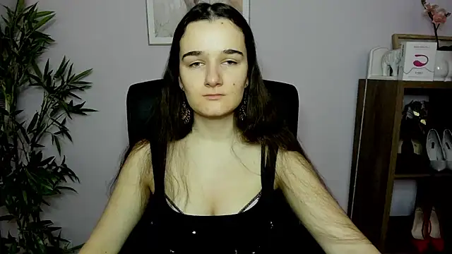 Snapshot of KateDelight chatting on 02-02-25, 07:30 KateDelight online show from 02-02-25, 07:30