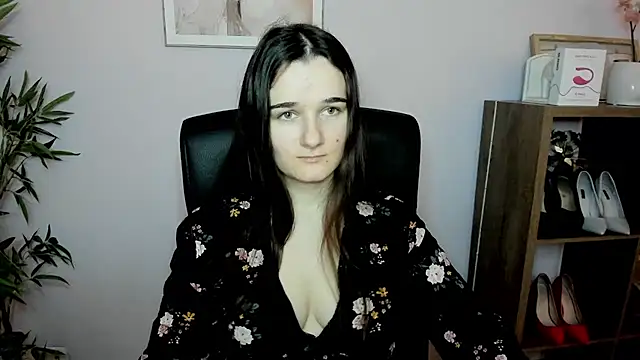 Snapshot of KateDelight chatting on 02-08-25, 11:12 KateDelight online show from 02-08-25, 11:12