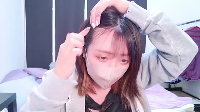 ayu yu xo online show from 01-27-25, 02:57