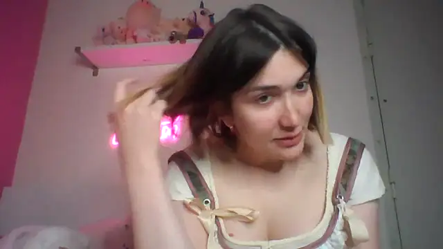 Icy  Diamond online show from 04-22-26, 06:20