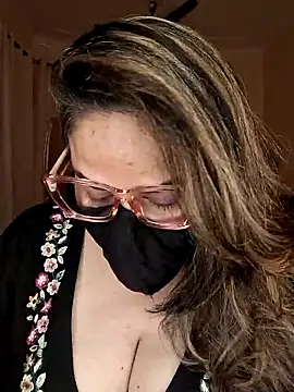 Snapshot of SEXY-Sardarni chatting on 02-27-25, 03:05 SEXY-Sardarni online show from 02-27-25, 03:05