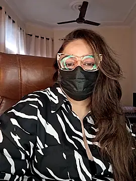 Snapshot of SEXY-Sardarni chatting on 11-16-25, 08:31 SEXY-Sardarni online show from 11-16-25, 08:31