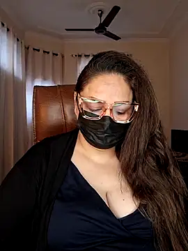 Snapshot of SEXY-Sardarni chatting on 01-08-26, 08:05 SEXY-Sardarni online show from 01-08-26, 08:05