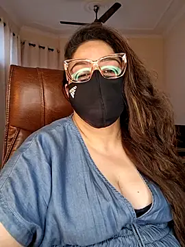 Snapshot of SEXY-Sardarni chatting on 06-27-26, 08:08 SEXY-Sardarni online show from 06-27-26, 08:08