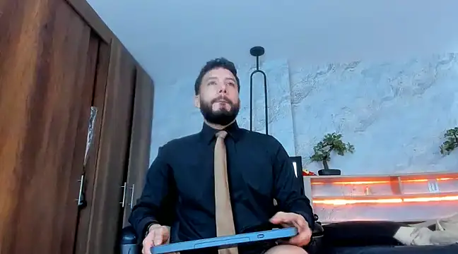 Snapshot of bruno_woods chatting on 03-03-25, 04:35 bruno woods online show from 03-03-25, 04:35