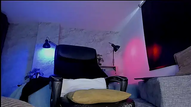 Snapshot of bruno_woods chatting on 11-25-25, 12:05 bruno woods online show from 11-25-25, 12:05