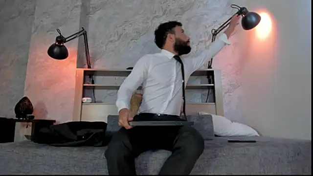 Snapshot of bruno_woods chatting on 01-07-26, 12:51 bruno woods online show from 01-07-26, 12:51