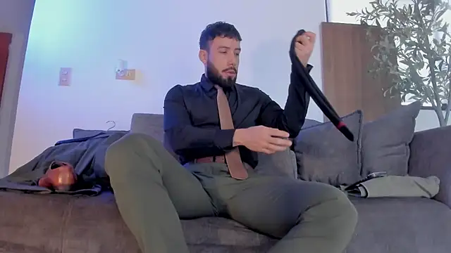 Snapshot of bruno_woods chatting on 03-12-26, 02:12 bruno woods online show from 03-12-26, 02:12