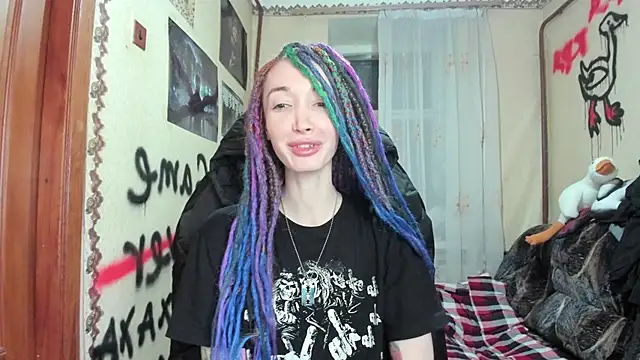 Roxy Silver online show from 12-16-24, 08:05