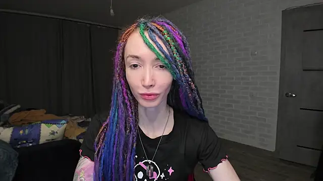 Roxy Silver online show from 12-19-24, 10:00