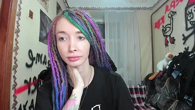 Roxy Silver online show from 12-30-24, 07:42