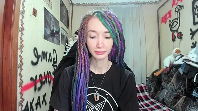 Roxy Silver online show from 01-19-25, 07:04