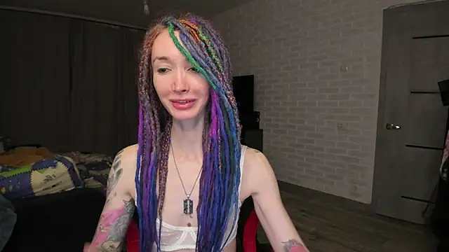 Roxy Silver online show from 01-28-25, 01:08