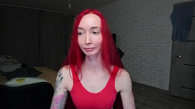 Snapshot of Roxy_Silver chatting on 02-10-26, 01:53 Roxy Silver online show from 02-10-26, 01:53