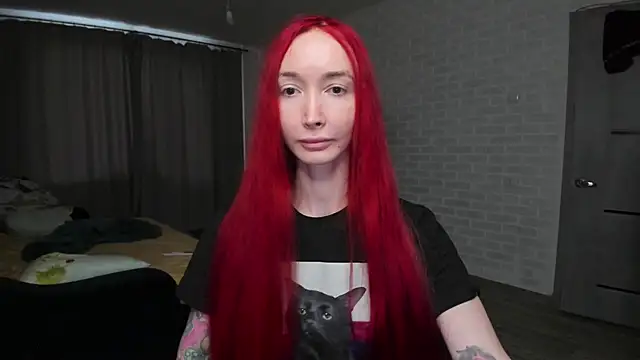 Snapshot of Roxy_Silver chatting on 02-13-26, 11:39 Roxy Silver online show from 02-13-26, 11:39