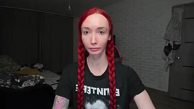 Snapshot of Roxy_Silver chatting on 02-18-26, 07:54 Roxy Silver online show from 02-18-26, 07:54