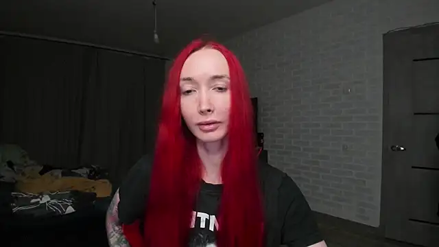 Snapshot of Roxy_Silver chatting on 03-09-26, 05:06 Roxy Silver online show from 03-09-26, 05:06