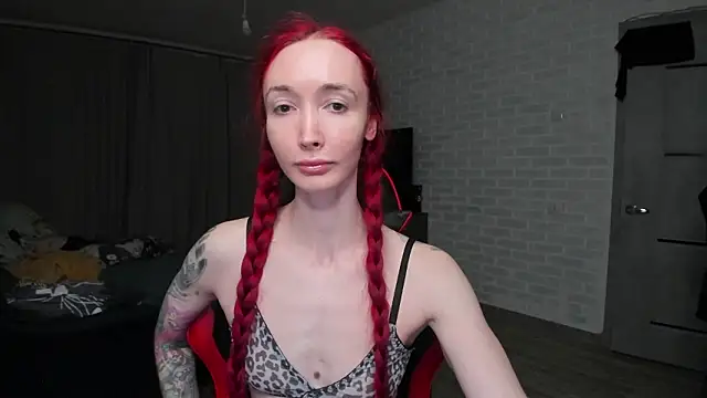 Snapshot of Roxy_Silver chatting on 03-10-26, 09:09 Roxy Silver online show from 03-10-26, 09:09