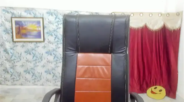 Snapshot of Mia_jonny6 chatting on 01-04-25, 05:37 Mia jonny6 online show from 01-04-25, 05:37