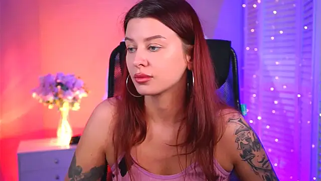 Snapshot of NicoleMun chatting on 03-28-26, 07:02 NicoleMun online show from 03-28-26, 07:02