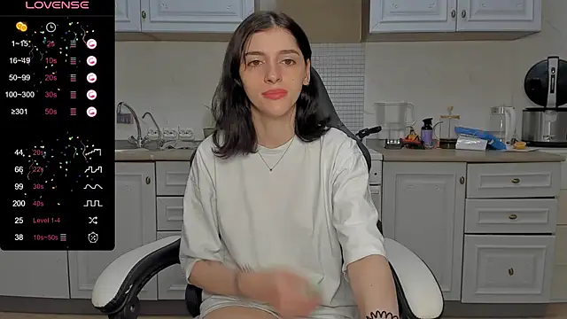 Snapshot of broosnica1 chatting on 01-10-25, 12:36 broosnica1 online show from 01-10-25, 12:36