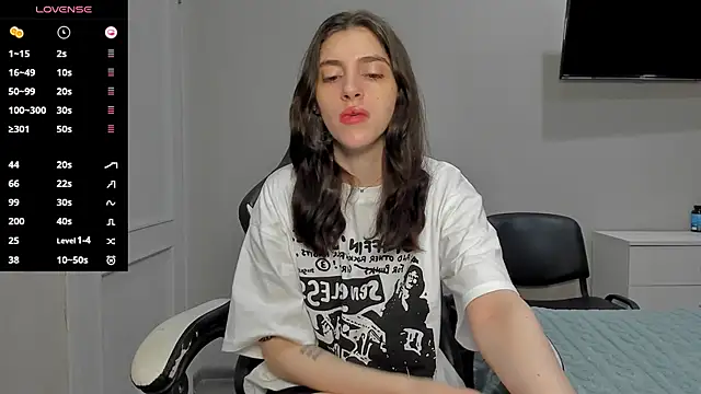 Snapshot of broosnica1 chatting on 11-12-25, 07:31 broosnica1 online show from 11-12-25, 07:31