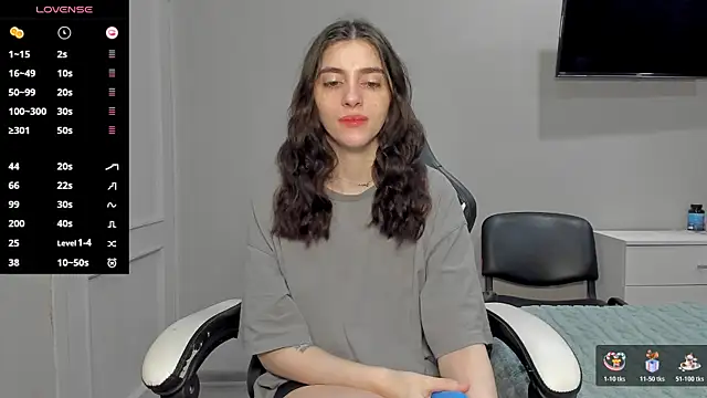 Snapshot of broosnica1 chatting on 11-17-25, 08:20 broosnica1 online show from 11-17-25, 08:20