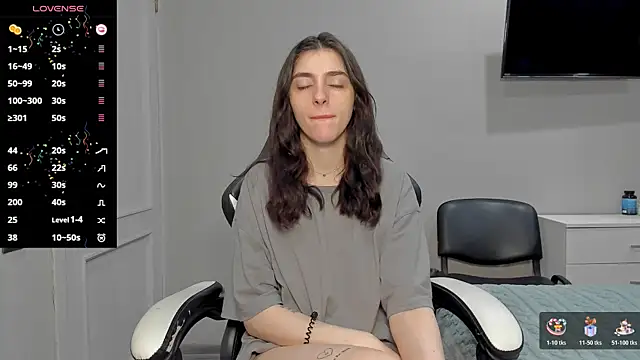 Snapshot of broosnica1 chatting on 11-18-25, 07:35 broosnica1 online show from 11-18-25, 07:35