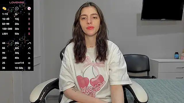 Snapshot of broosnica1 chatting on 11-23-25, 07:41 broosnica1 online show from 11-23-25, 07:41