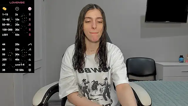 Snapshot of broosnica1 chatting on 11-25-25, 06:24 broosnica1 online show from 11-25-25, 06:24