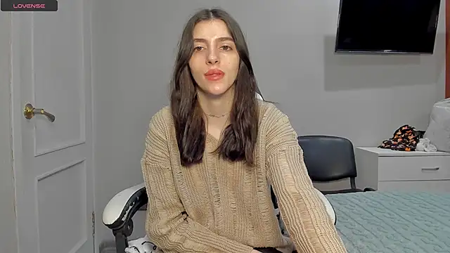 Snapshot of broosnica1 chatting on 01-06-26, 07:34 broosnica1 online show from 01-06-26, 07:34