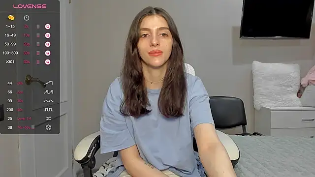 Snapshot of broosnica1 chatting on 01-13-26, 08:30 broosnica1 online show from 01-13-26, 08:30