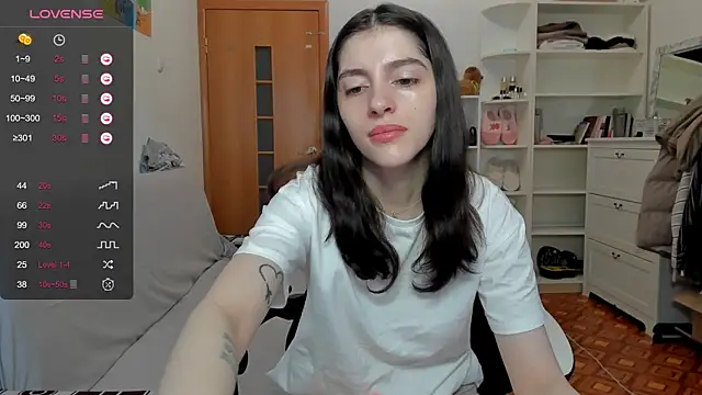 broosnica1 online show from 04-25-26, 07:44