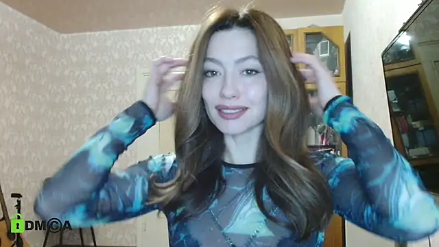 Snapshot of alicia_spicy chatting on 12-18-24, 04:20 alicia spicy online show from 12-18-24, 04:20