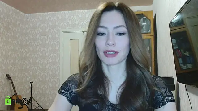 Snapshot of alicia_spicy chatting on 12-25-24, 04:33 alicia spicy online show from 12-25-24, 04:33