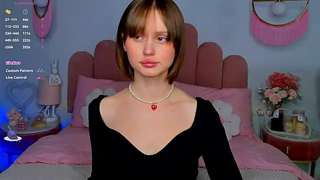 Snapshot of MaryLew chatting on 11-22-25, 06:12 MaryLew online show from 11-22-25, 06:12