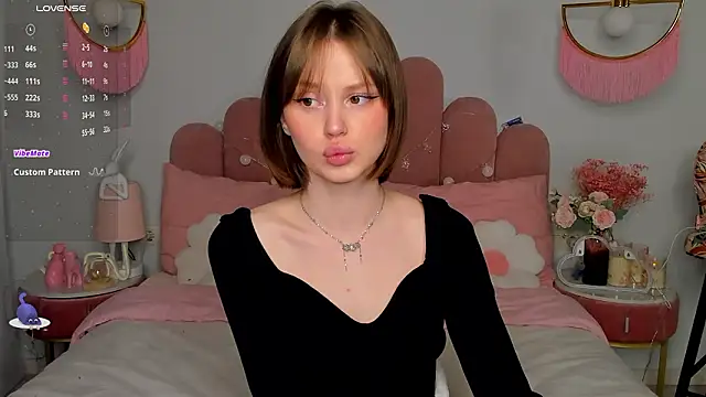 Snapshot of MaryLew chatting on 02-03-26, 06:11 MaryLew online show from 02-03-26, 06:11