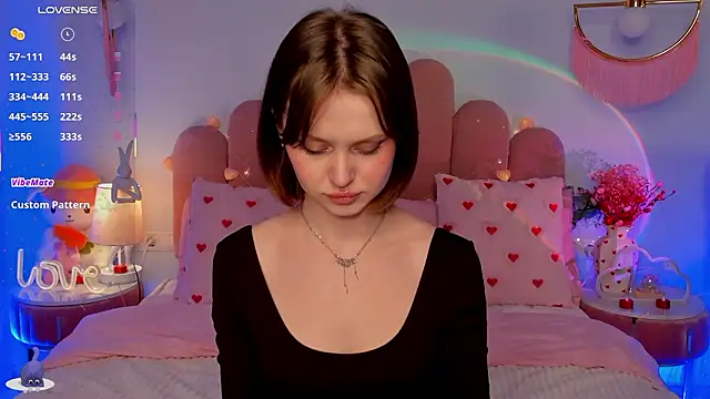 Snapshot of MaryLew chatting on 02-15-26, 06:21 MaryLew online show from 02-15-26, 06:21