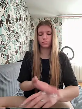 adel secret online show from 03-28-26, 12:05