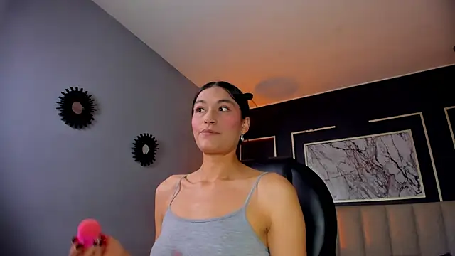 Snapshot of Lissy__Dream chatting on 12-30-24, 09:19 Lissy Dream online show from 12-30-24, 09:19