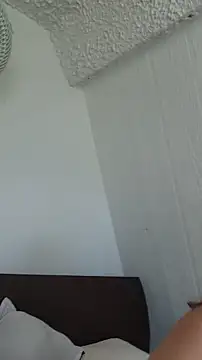 Snapshot of Sophy_Bunny chatting on 12-03-25, 03:54 Sophy Bunny online show from 12-03-25, 03:54