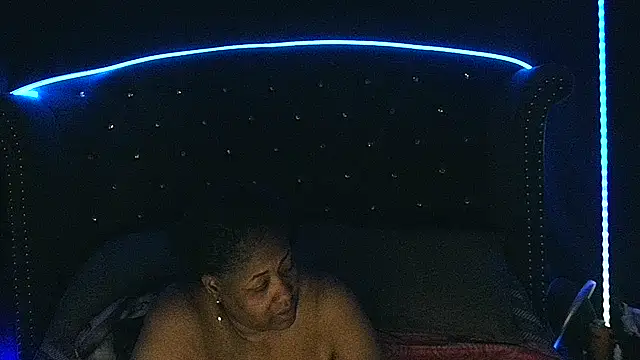 Snapshot of msyvette1970@xh chatting on 02-01-25, 02:47 msyvette1970xh online show from 02-01-25, 02:47