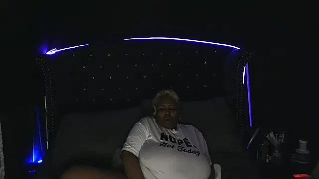 Snapshot of msyvette1970@xh chatting on 03-08-25, 04:39 msyvette1970xh online show from 03-08-25, 04:39