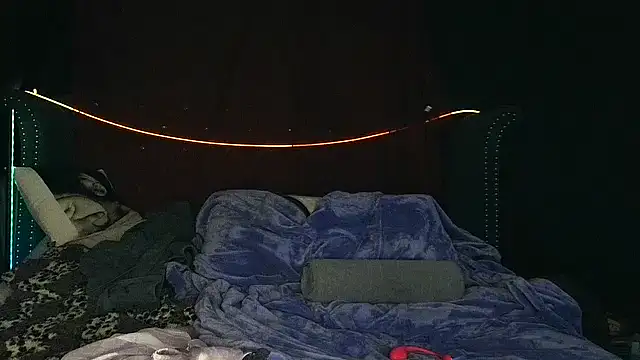 Snapshot of msyvette1970@xh chatting on 11-17-25, 06:52 msyvette1970xh online show from 11-17-25, 06:52