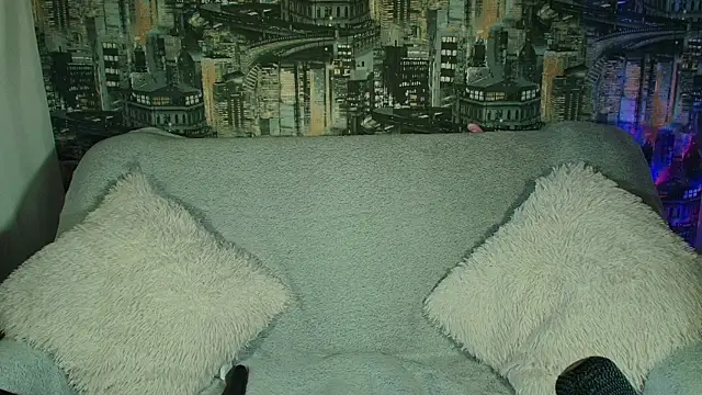 Snapshot of LuxuryGame chatting on 03-01-26, 09:28 LuxuryGame online show from 03-01-26, 09:28