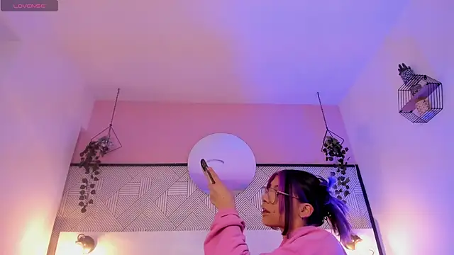 Violetta Nur online show from 10-19-25, 11:27